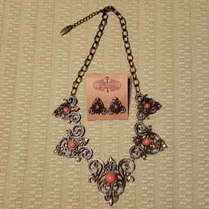 Plunder Design Winnie Necklace & Laney Earrings